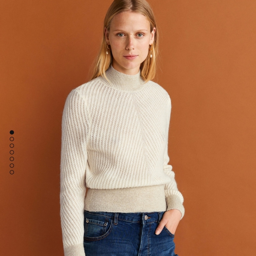 Contrasting knit sweater